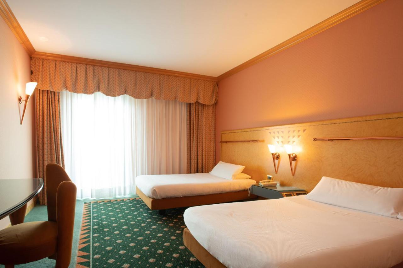 Shg Hotel Antonella Pomezia Exterior foto